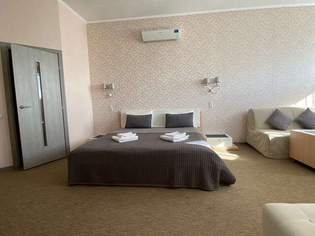 Гостиница А-сьют Омск-208